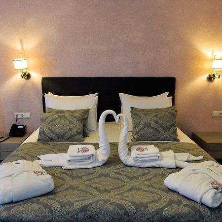 קוטאיסי Hotel Magnolia In The City Centre מראה חיצוני תמונה